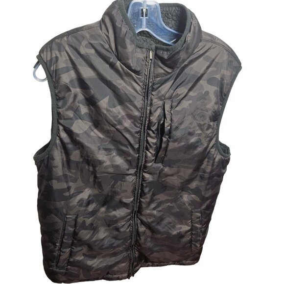 Mens Camouflage Zip-Up Puffer Vest With Fleece Lining & Pockets - Picture 1 of 5
